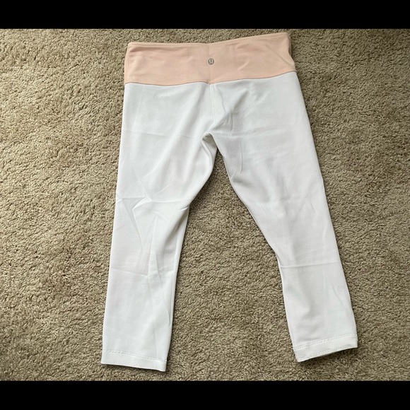 Lululemon leggings size 6 - Picture 6 of 6